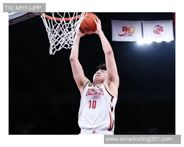 任骏飞领衔球队奋战新赛季展现拼搏精神与卓越表现的决心与信念