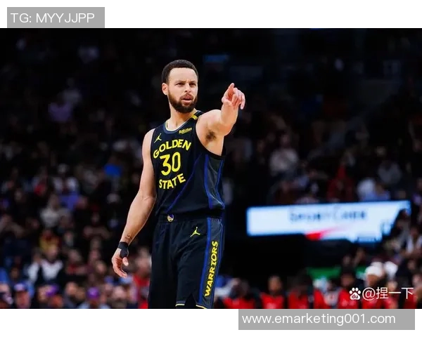 库里三分球总数突破四千大关成历史第一人再次书写传奇篇章